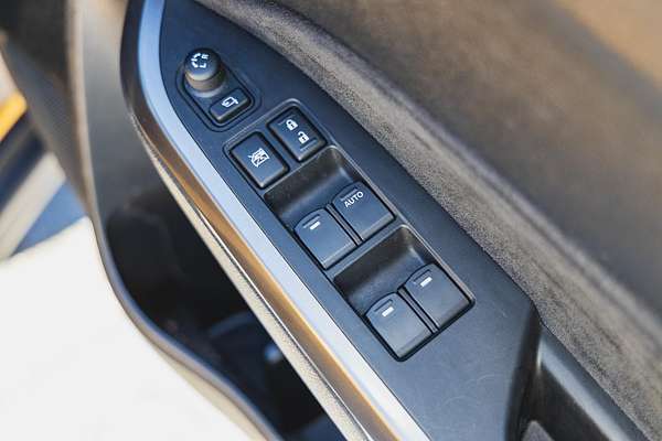 2024 Suzuki Vitara Turbo Shadow LY Series II