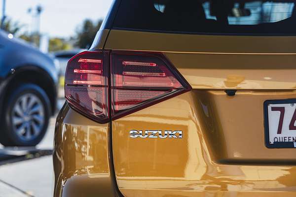 2024 Suzuki Vitara Turbo Shadow LY Series II