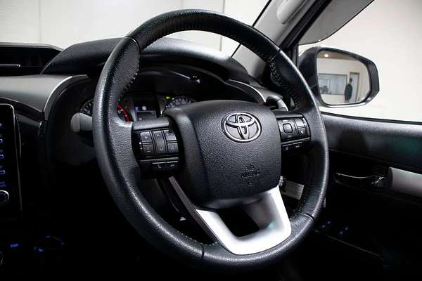 2021 Toyota Hilux SR5 GUN126R 4X4
