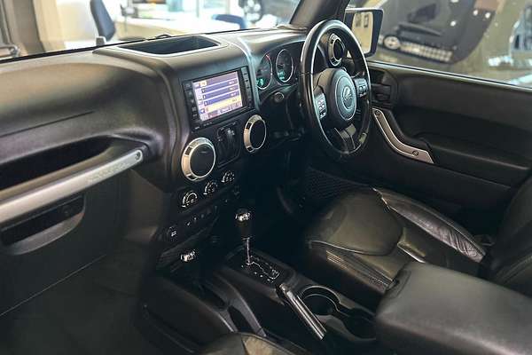 2016 Jeep Wrangler Overland JK