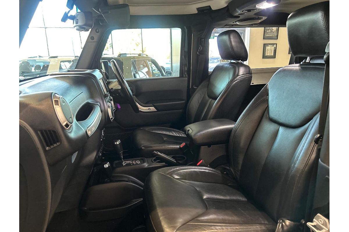 2016 Jeep Wrangler Overland JK
