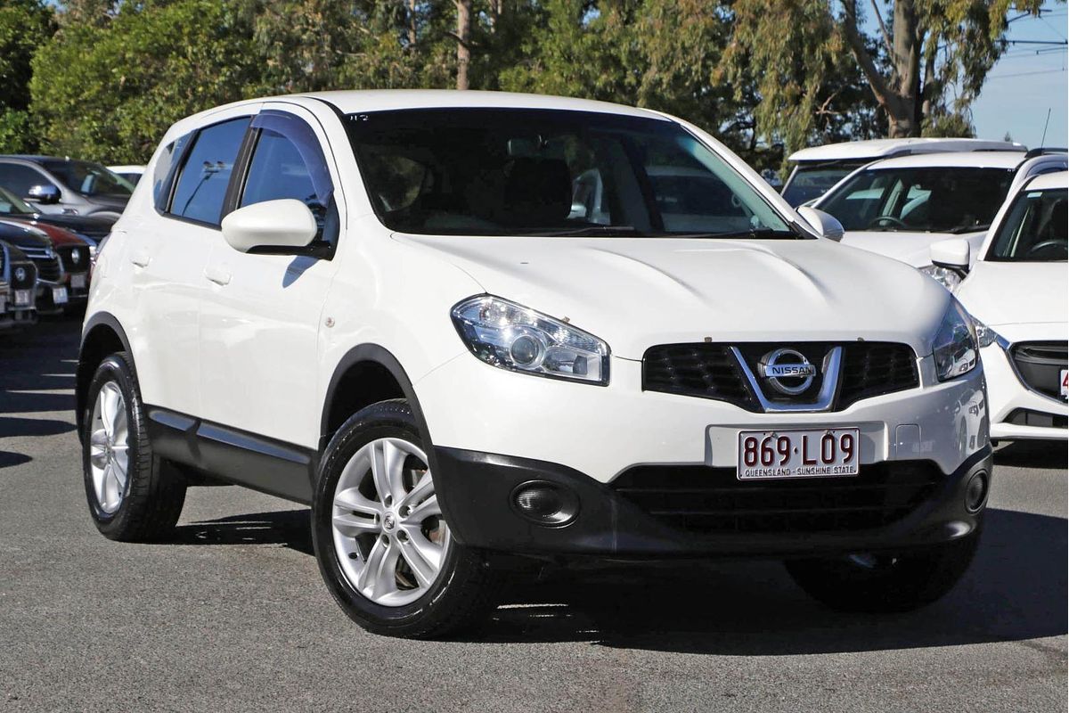 2013 Nissan Dualis ST J10 Series 4