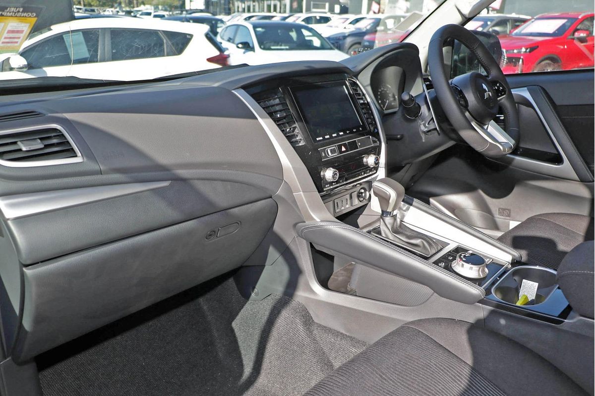 2024 Mitsubishi Pajero Sport GLX QG