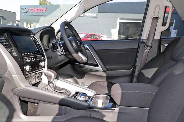 2024 Mitsubishi Pajero Sport GLX QG