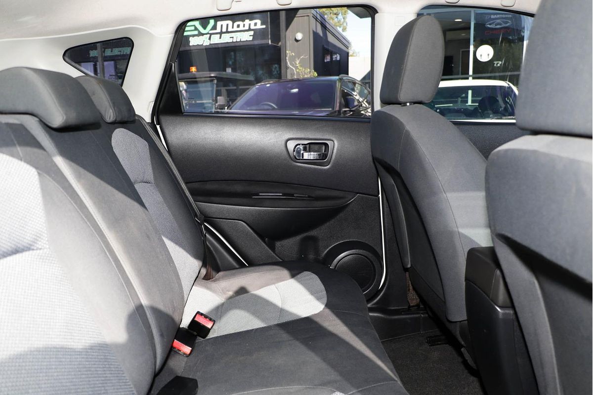 2013 Nissan Dualis ST J10 Series 4