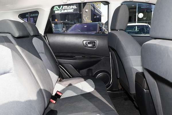 2013 Nissan Dualis ST J10 Series 4