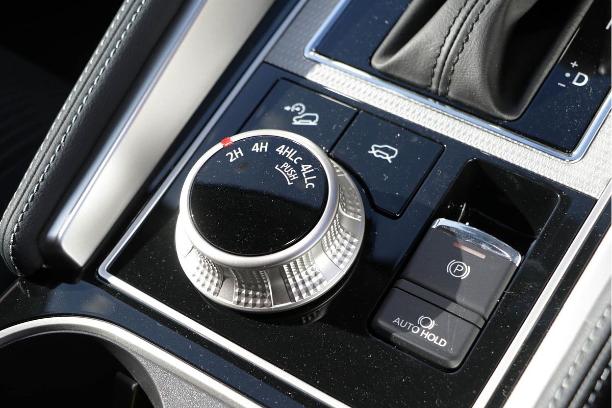 2024 Mitsubishi Pajero Sport GLX QG