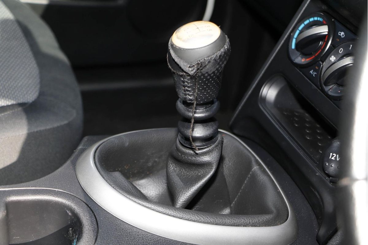 2013 Nissan Dualis ST J10 Series 4