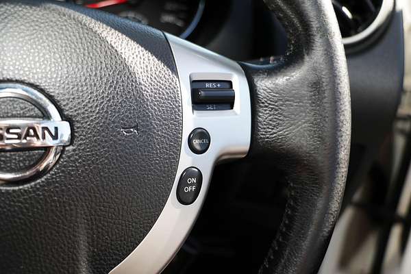 2013 Nissan Dualis ST J10 Series 4