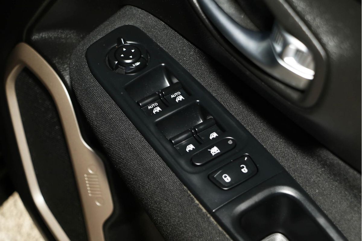 2017 Jeep Renegade Longitude BU