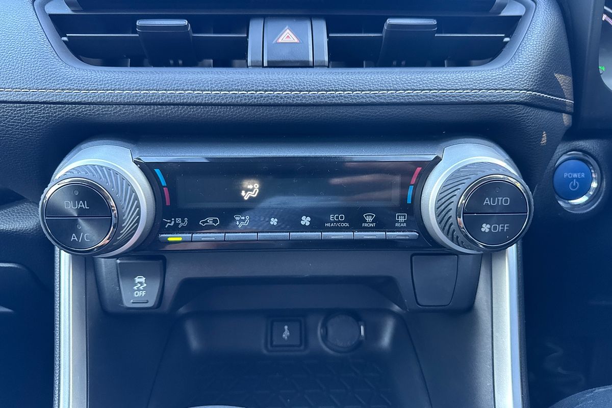 2020 Toyota RAV4 GX AXAH54R