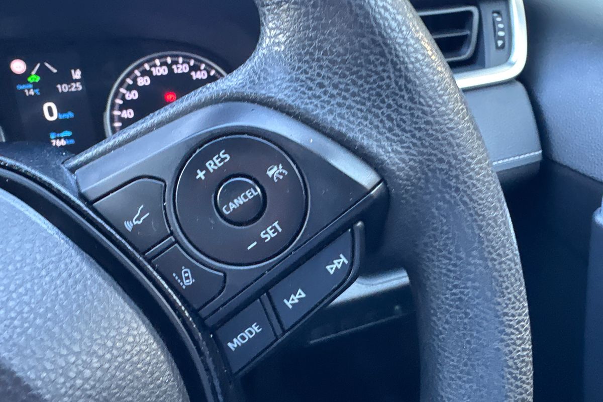 2020 Toyota RAV4 GX AXAH54R
