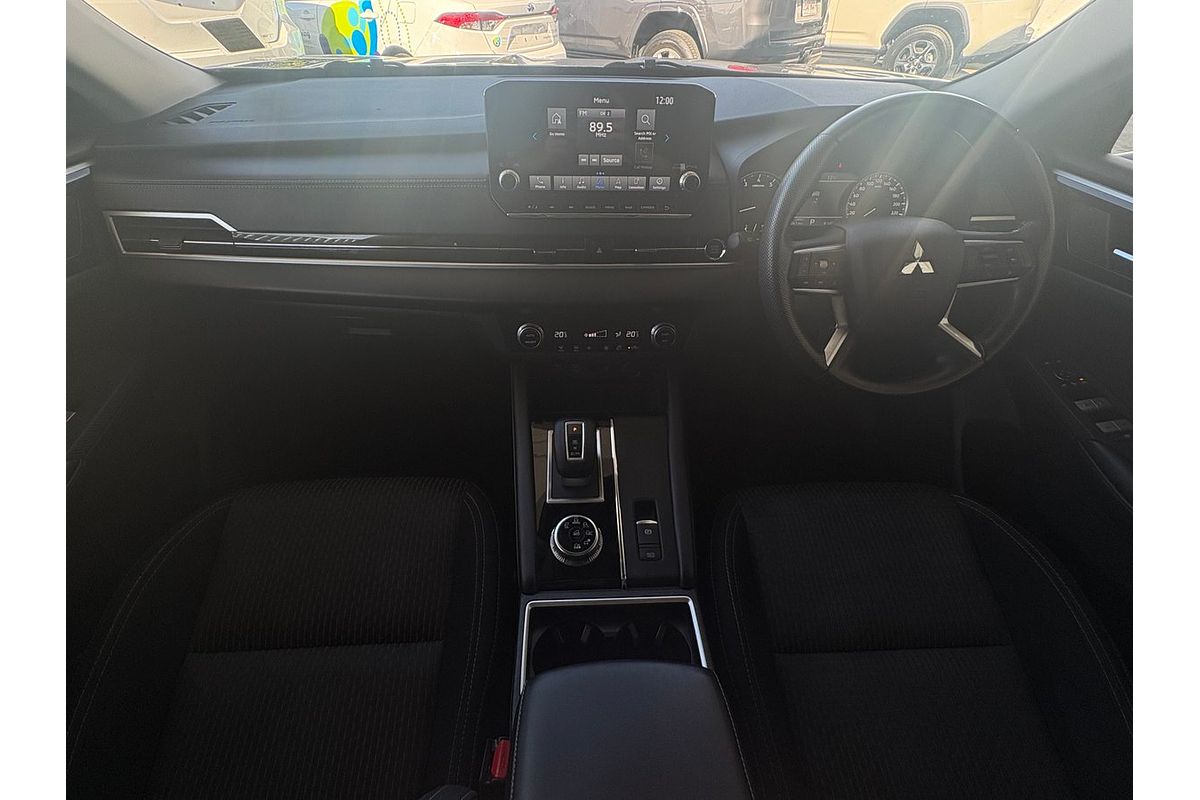 2021 Mitsubishi Outlander LS 7 SEAT (AWD) ZM MY22