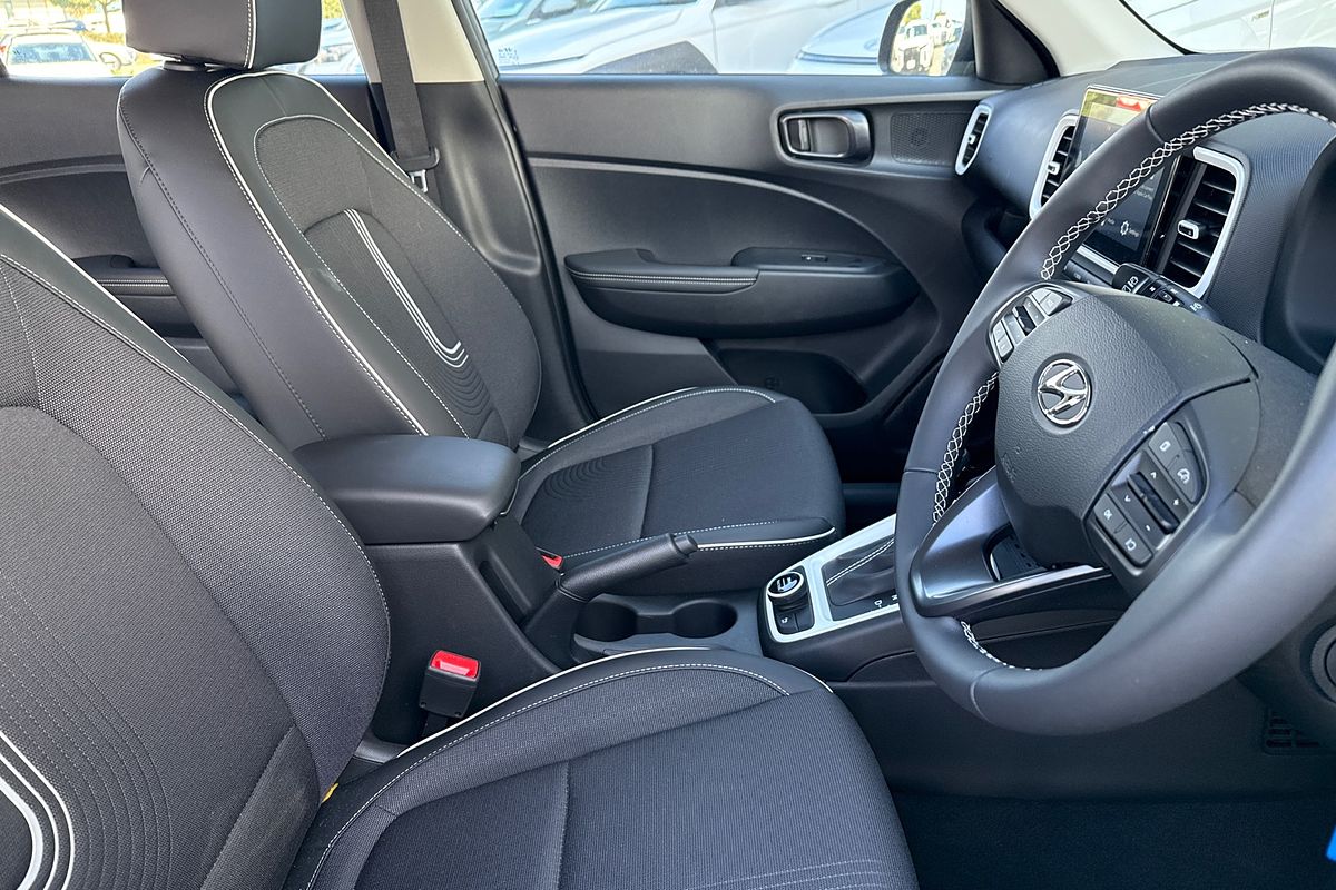 2024 Hyundai Venue Active QX.V5