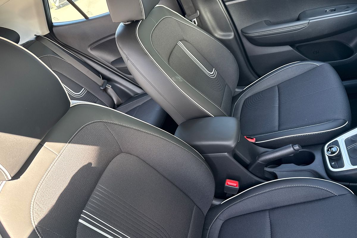 2024 Hyundai Venue Active QX.V5