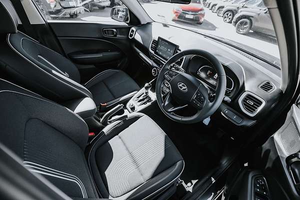 2025 Hyundai Venue Active QX.V5