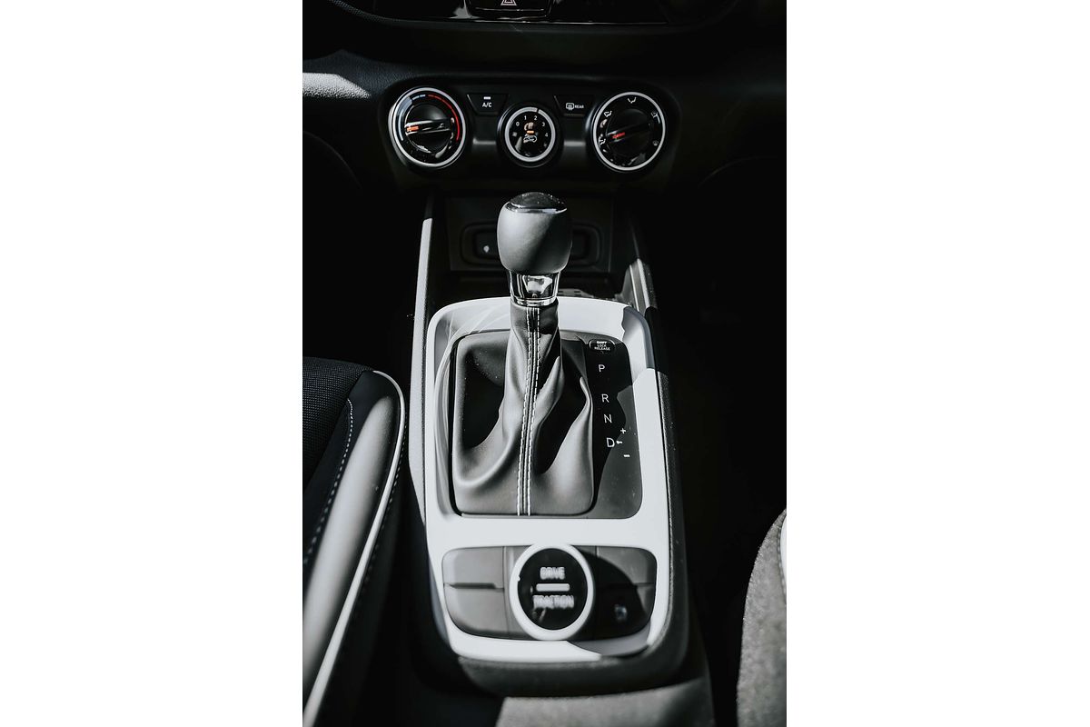 2025 Hyundai Venue Active QX.V5