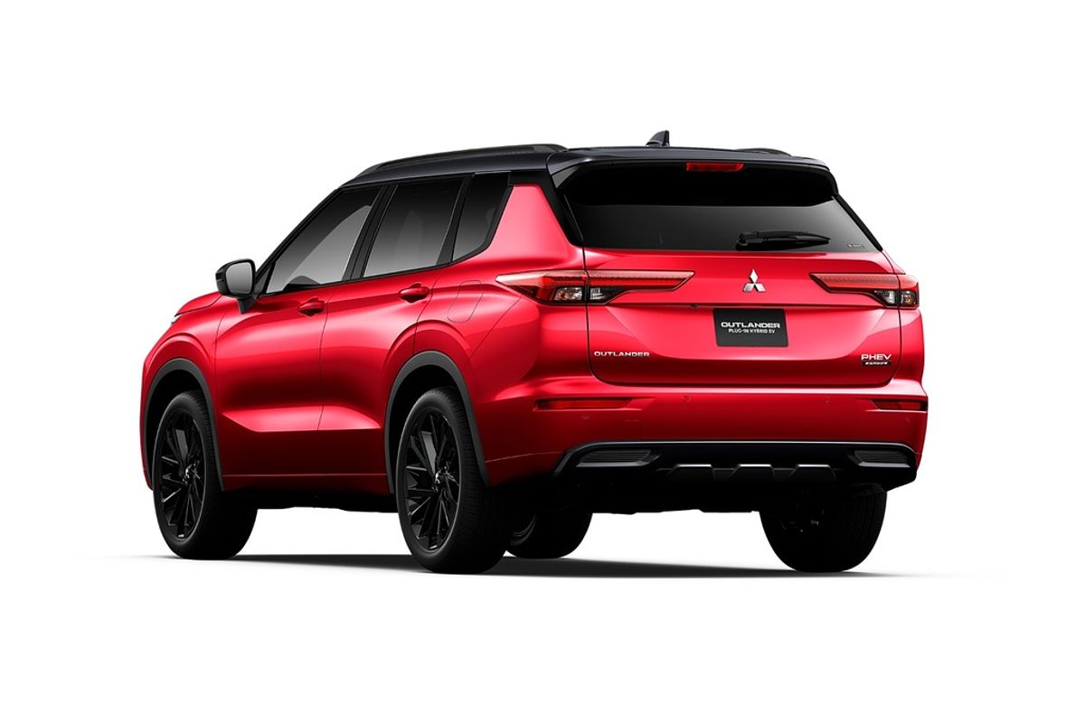 2025 Mitsubishi Outlander PHEV GSR ZM
