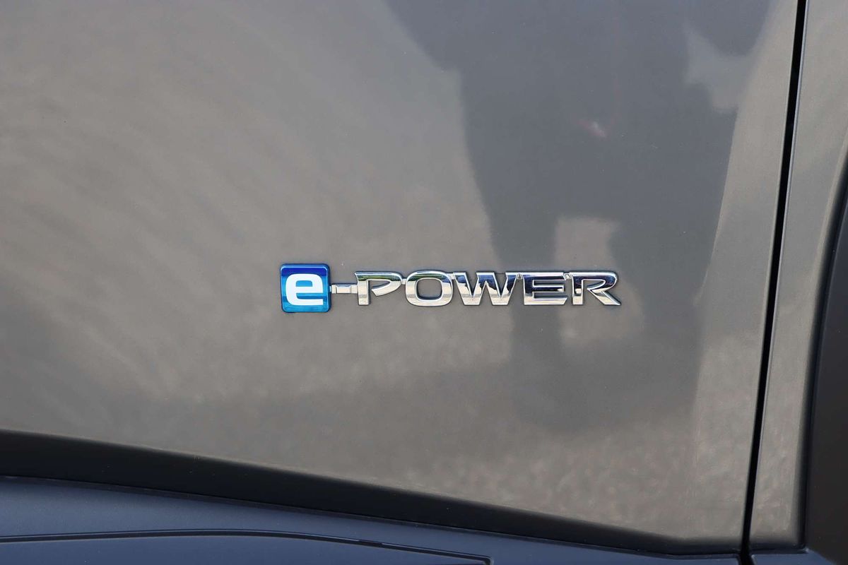 2023 Nissan X-TRAIL ST-L e-POWER T33