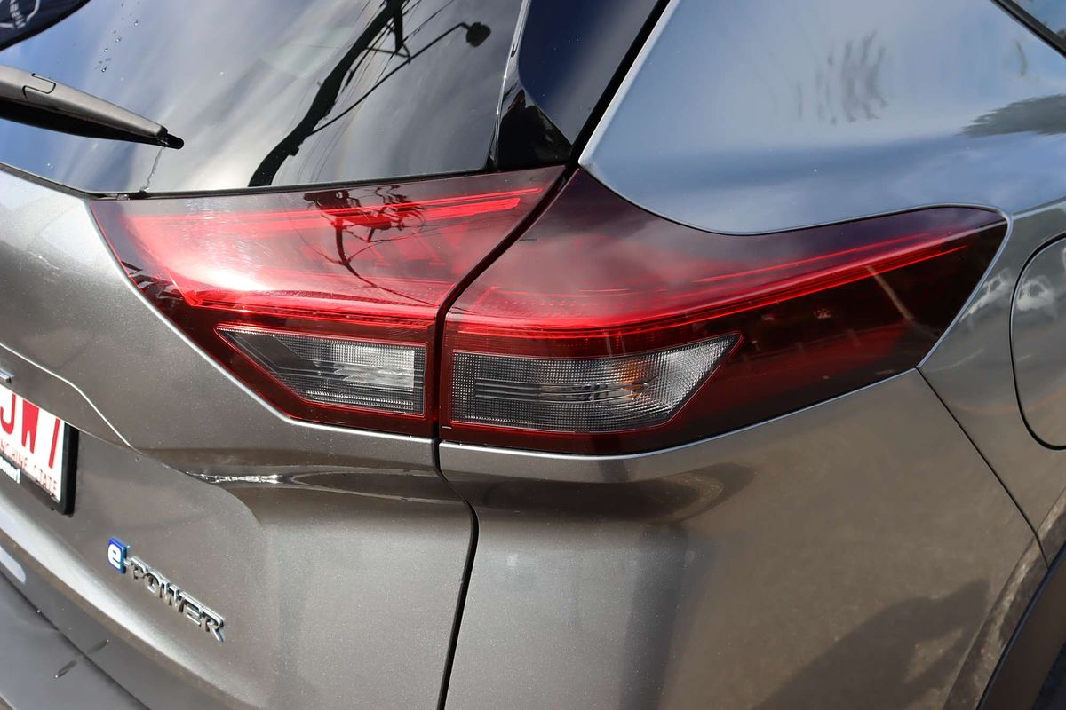 2023 Nissan X-TRAIL ST-L e-POWER T33