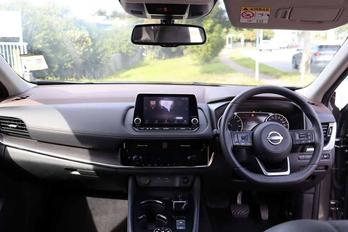 2023 Nissan X-TRAIL ST-L e-POWER T33