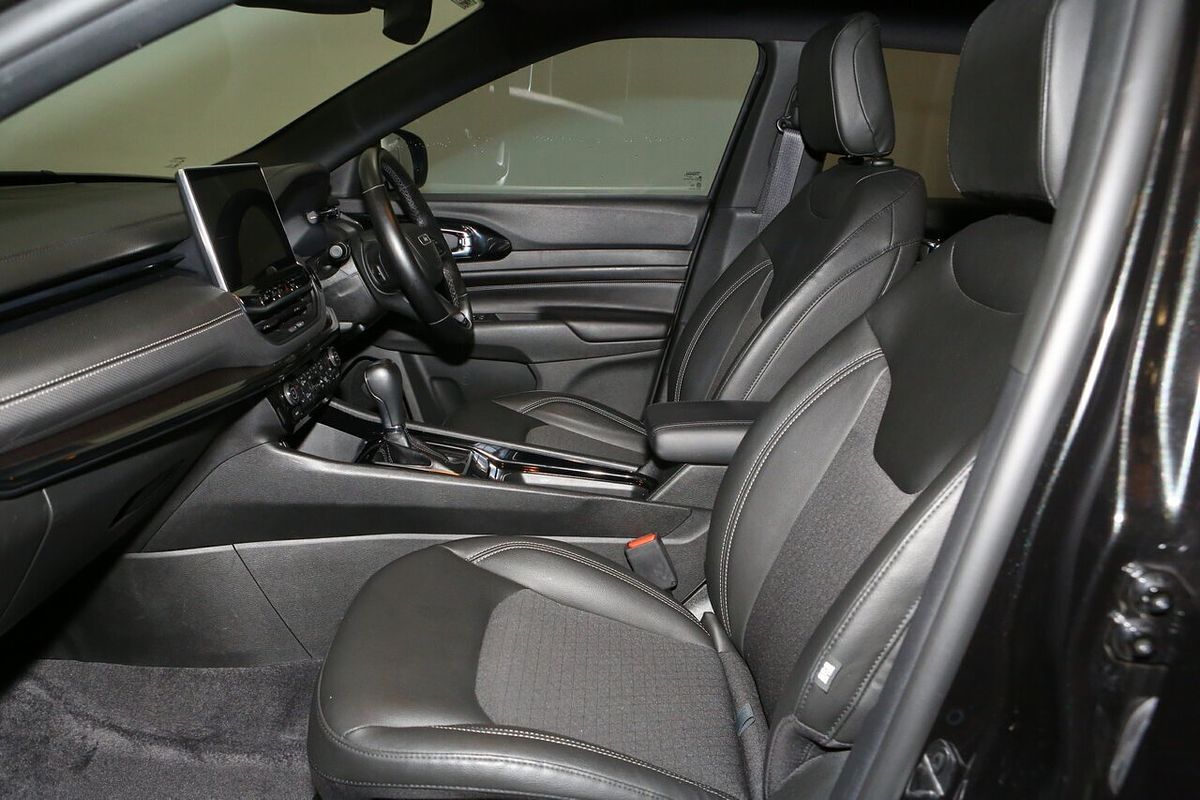 2023 Jeep Compass Night Eagle M6