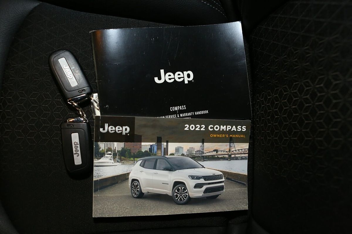 2023 Jeep Compass Night Eagle M6