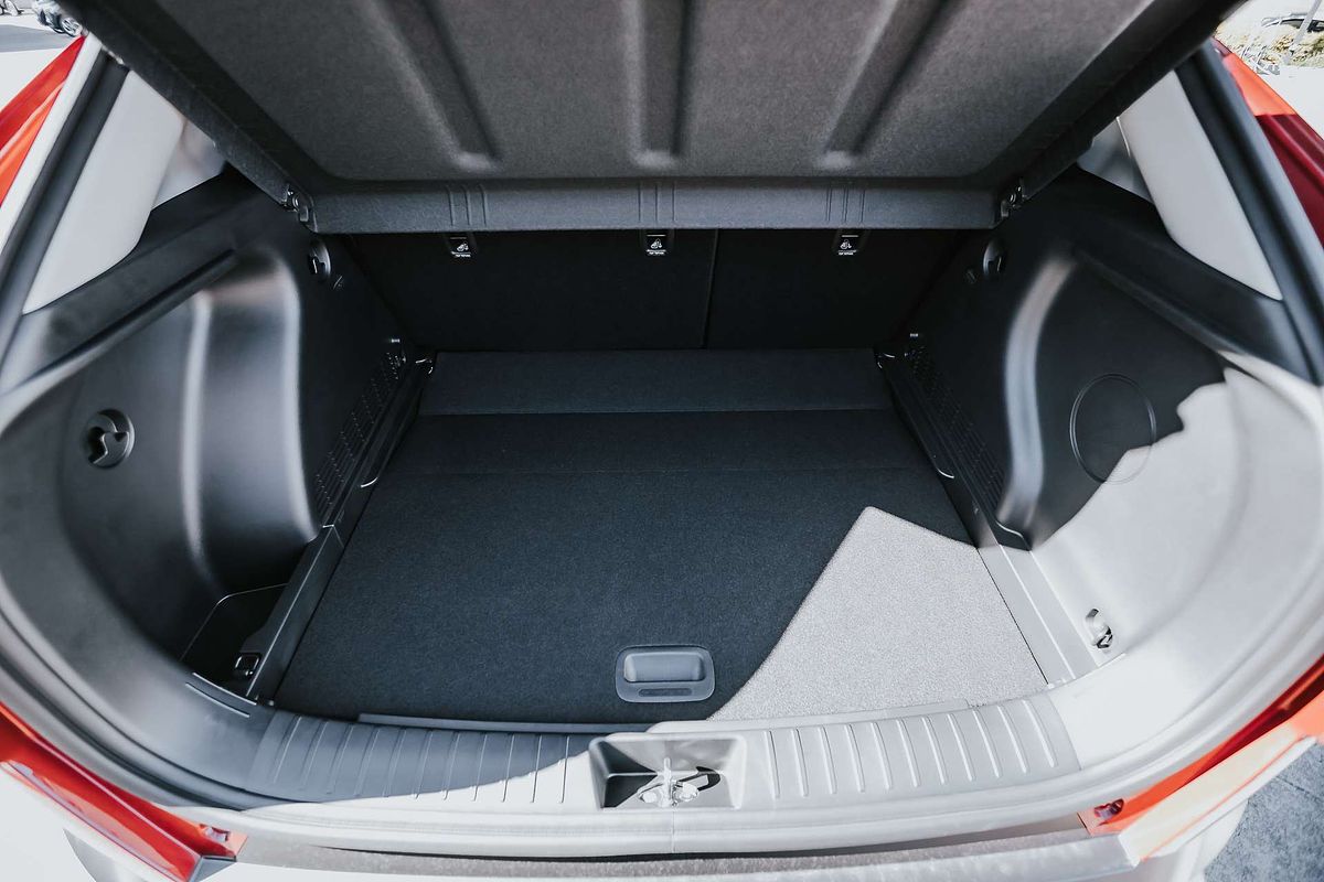 2025 Hyundai Kona Premium SX2.V2