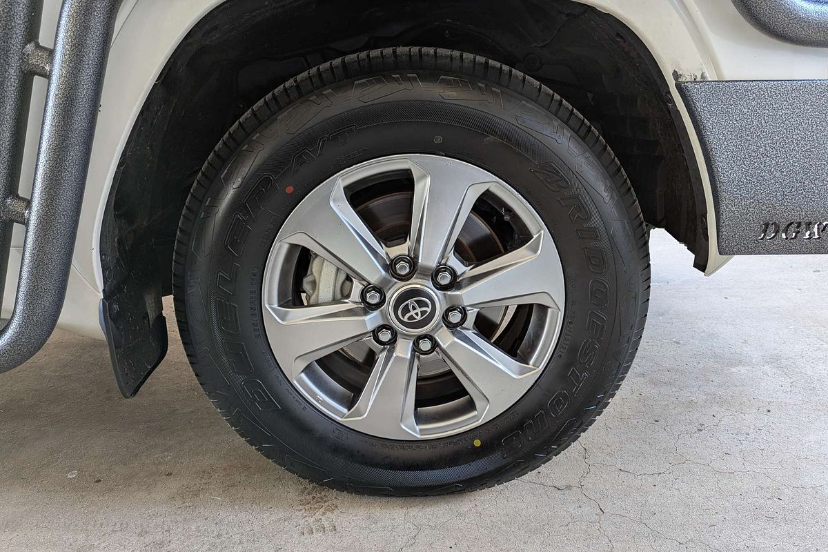 2022 Toyota Landcruiser VX FJA300R