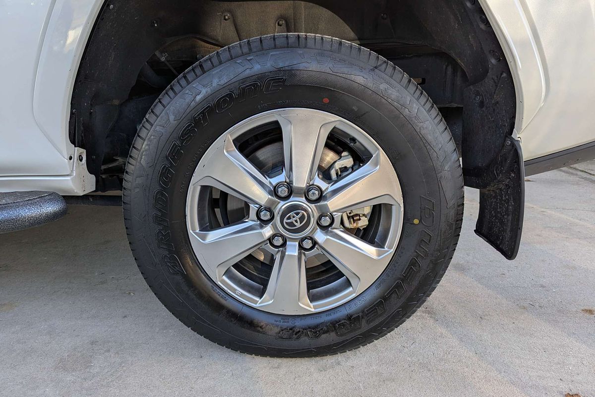 2022 Toyota Landcruiser VX FJA300R