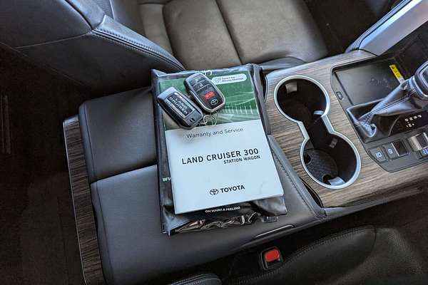 2022 Toyota Landcruiser VX FJA300R