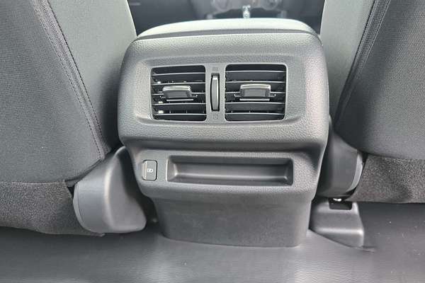 2024 Nissan Navara SL D23 4X4