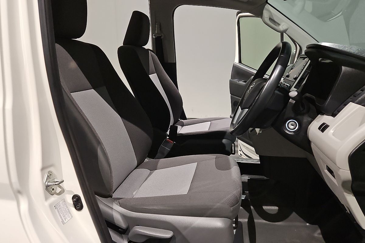 2019 Toyota Hiace Commuter GDH322R