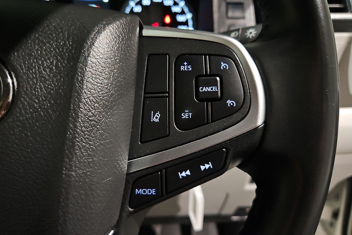 2019 Toyota Hiace Commuter GDH322R