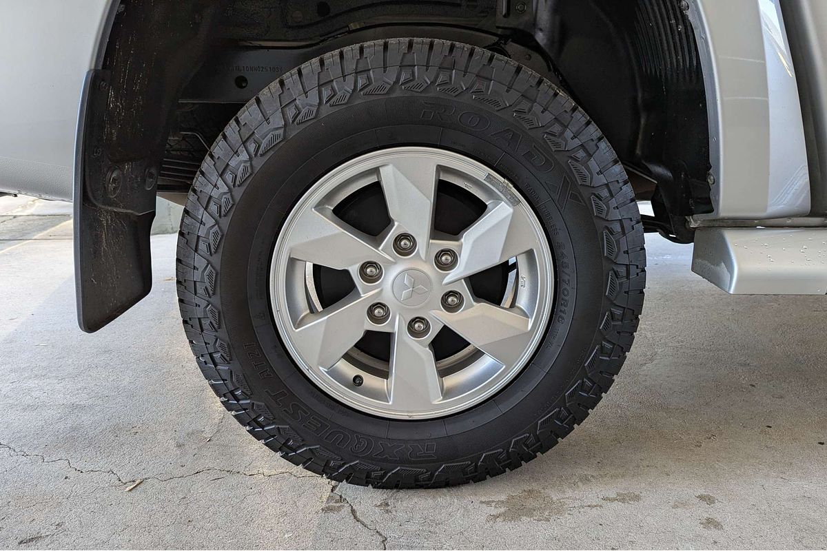 2022 Mitsubishi Triton GLX+ MR 4X4