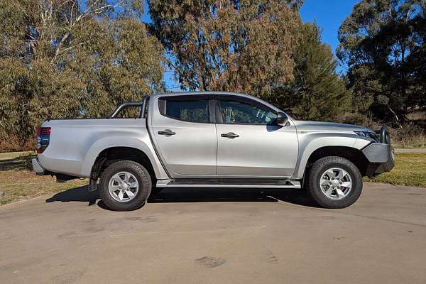 2022 Mitsubishi Triton GLX+ MR 4X4