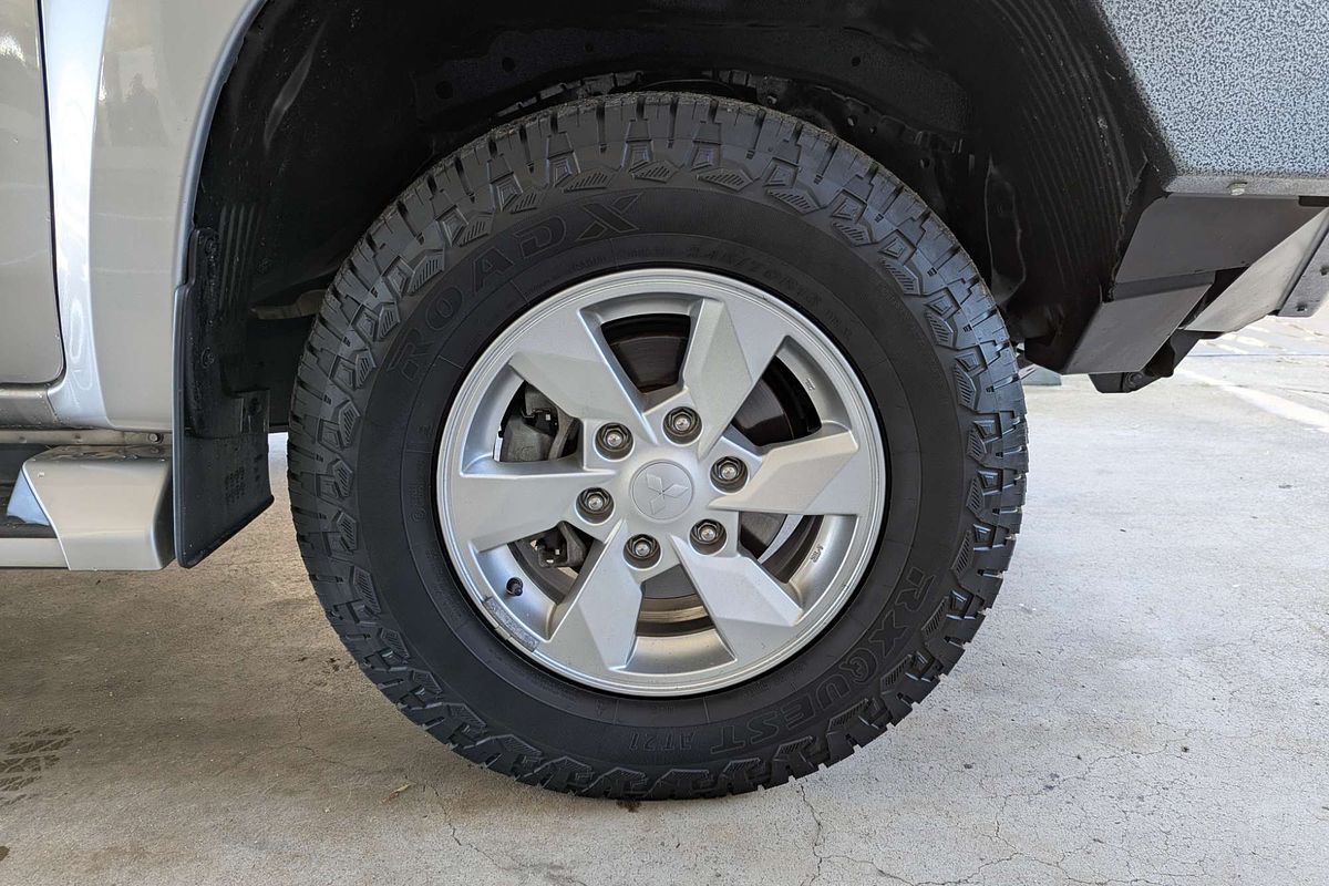 2022 Mitsubishi Triton GLX+ MR 4X4
