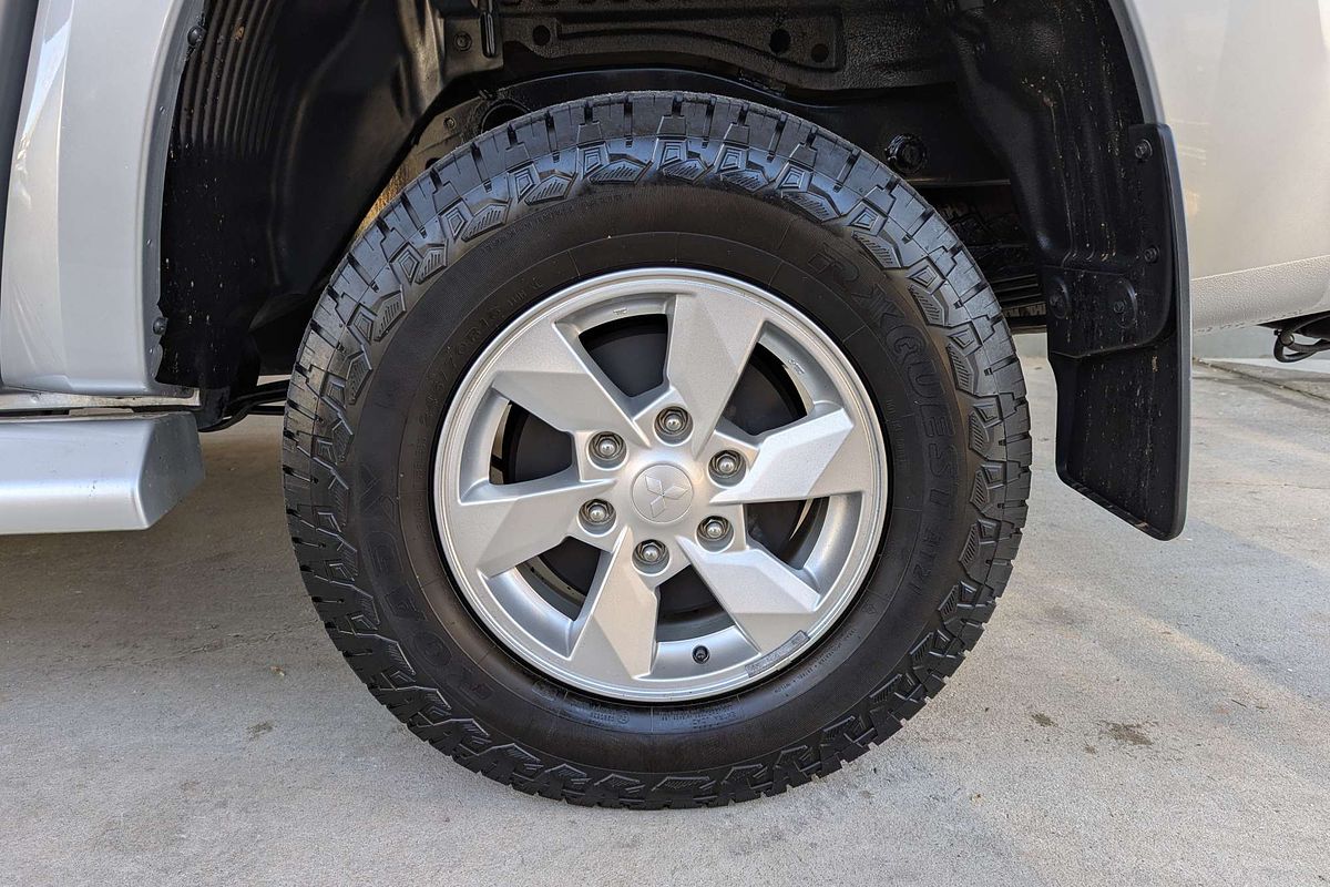 2022 Mitsubishi Triton GLX+ MR 4X4