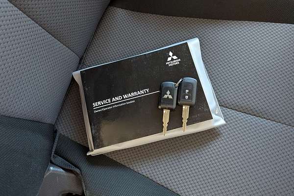 2022 Mitsubishi Triton GLX+ MR 4X4