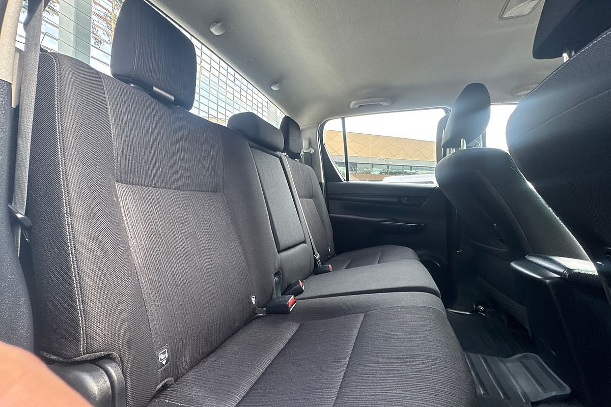 2019 Toyota Hilux SR GUN126R 4X4