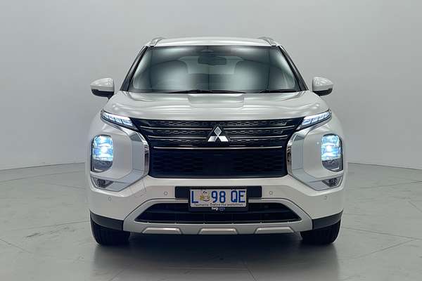2023 Mitsubishi Outlander LS ZM