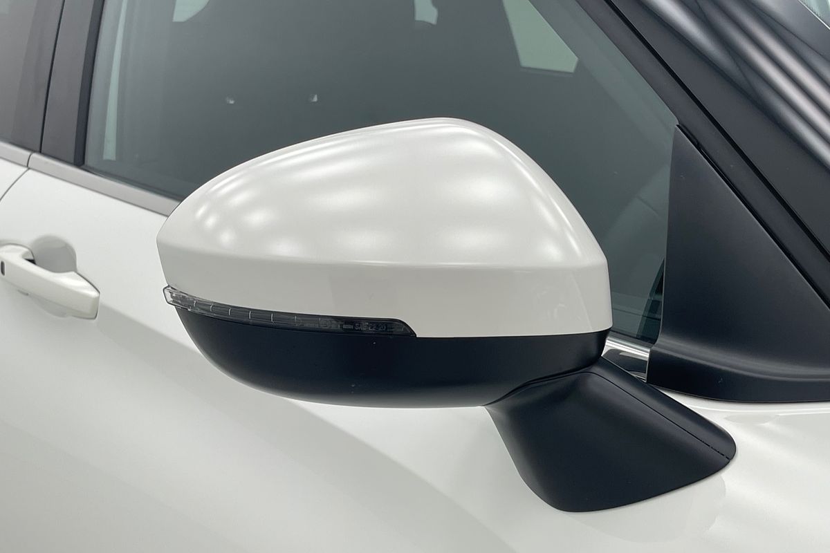 2023 Mitsubishi Outlander LS ZM