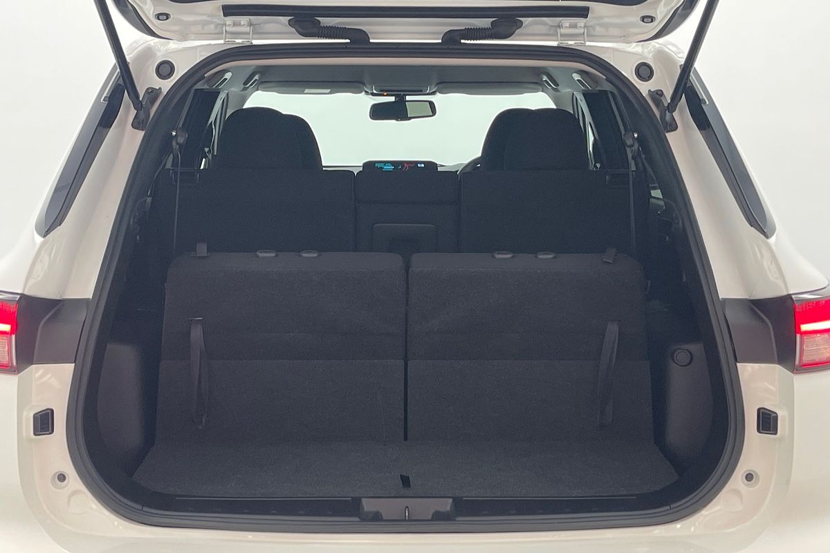2023 Mitsubishi Outlander LS ZM