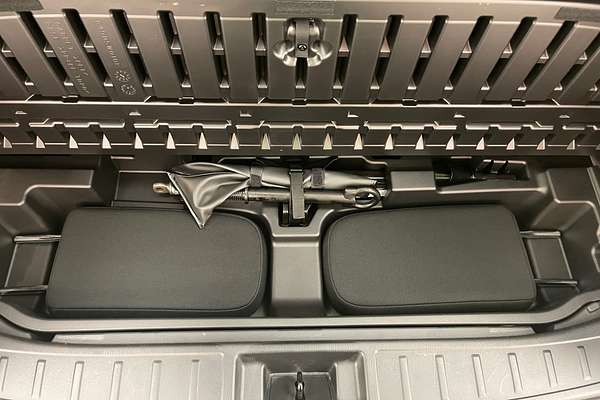 2023 Mitsubishi Outlander LS ZM