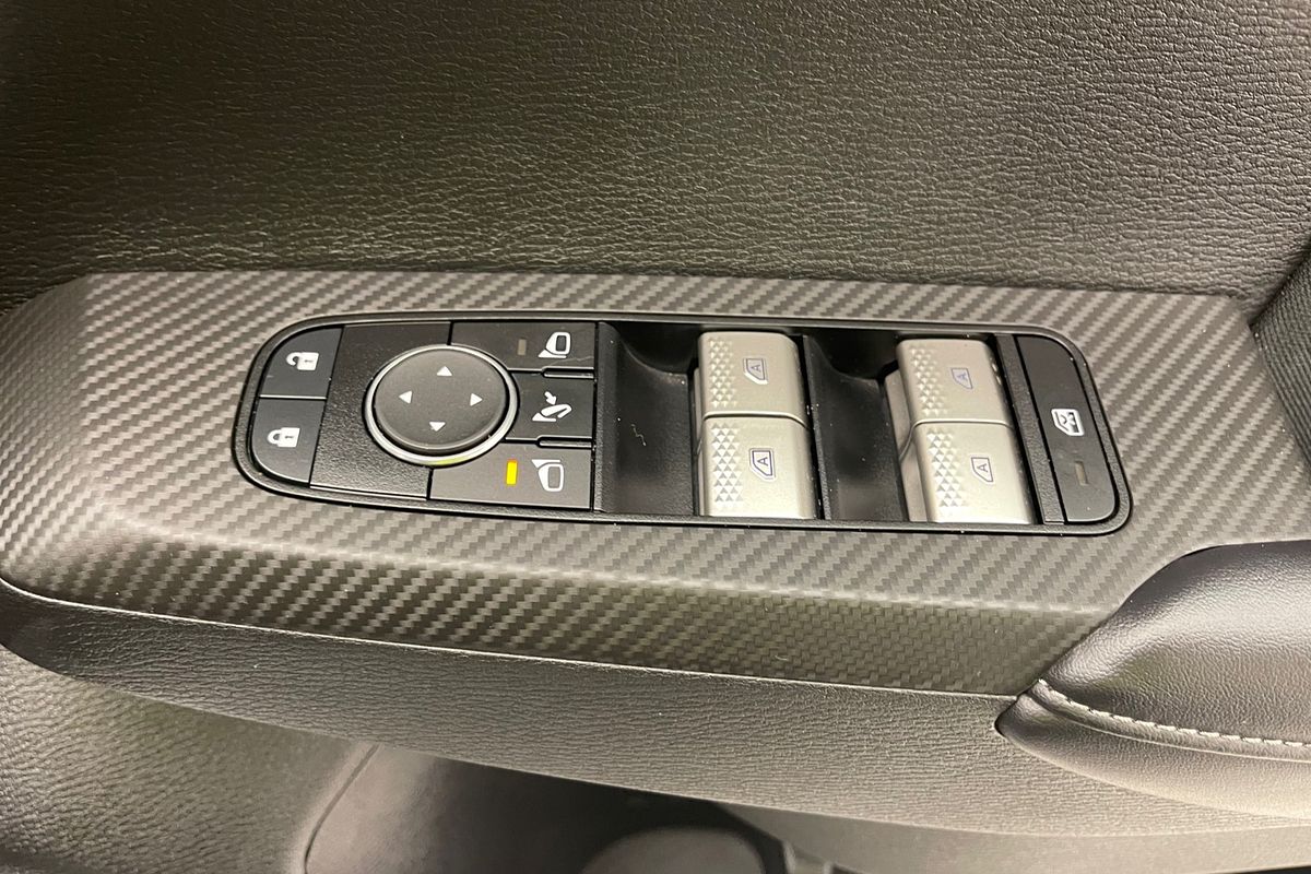 2023 Mitsubishi Outlander LS ZM