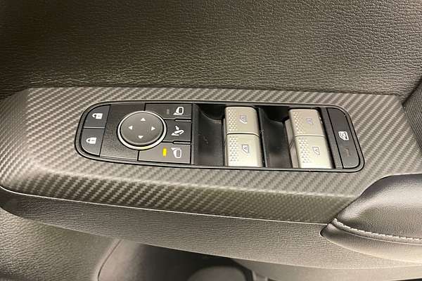 2023 Mitsubishi Outlander LS ZM