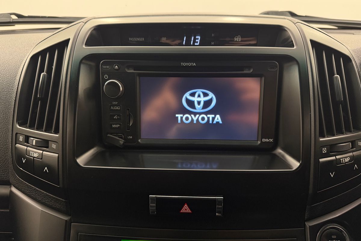2014 Toyota Landcruiser GXL VDJ200R