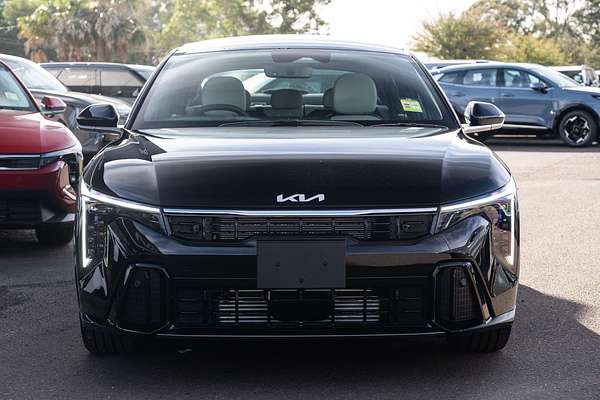 2025 Kia K4 GT-Line CL4m