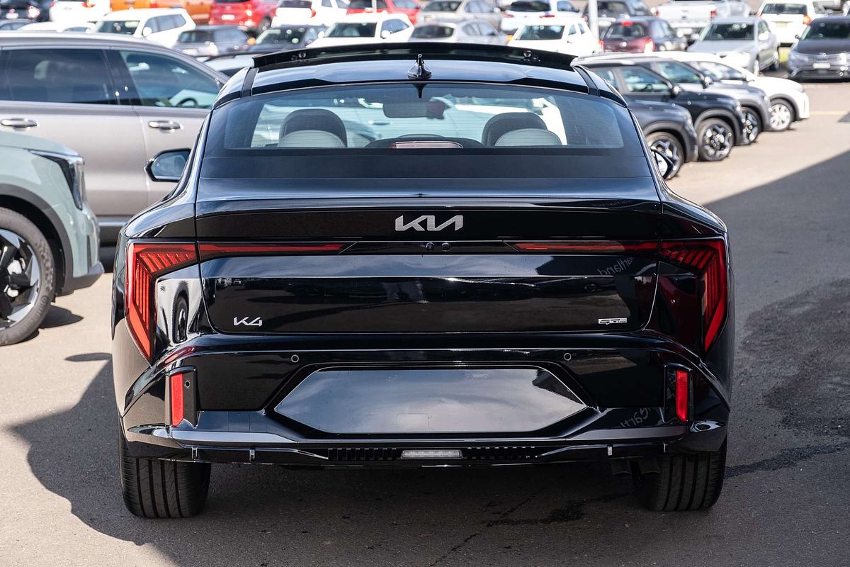 2025 Kia K4 GT-Line CL4m