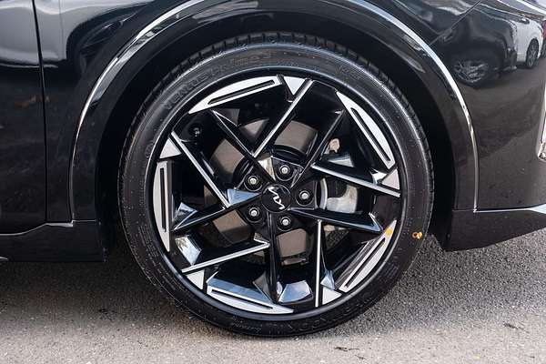 2025 Kia K4 GT-Line CL4m